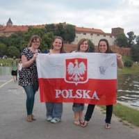 GVSU students with Poland flag
